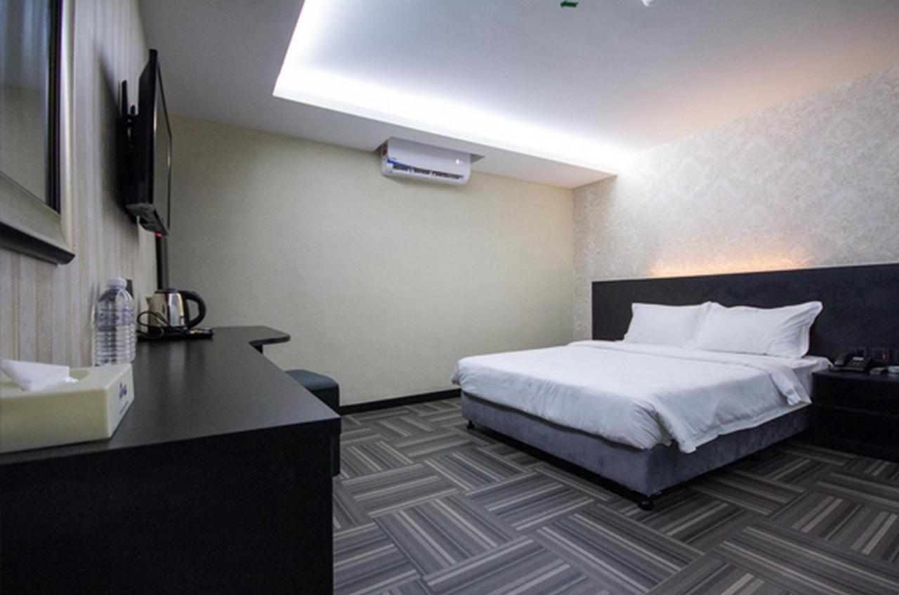 S Hotel Seberang Jaya Eksteriør billede