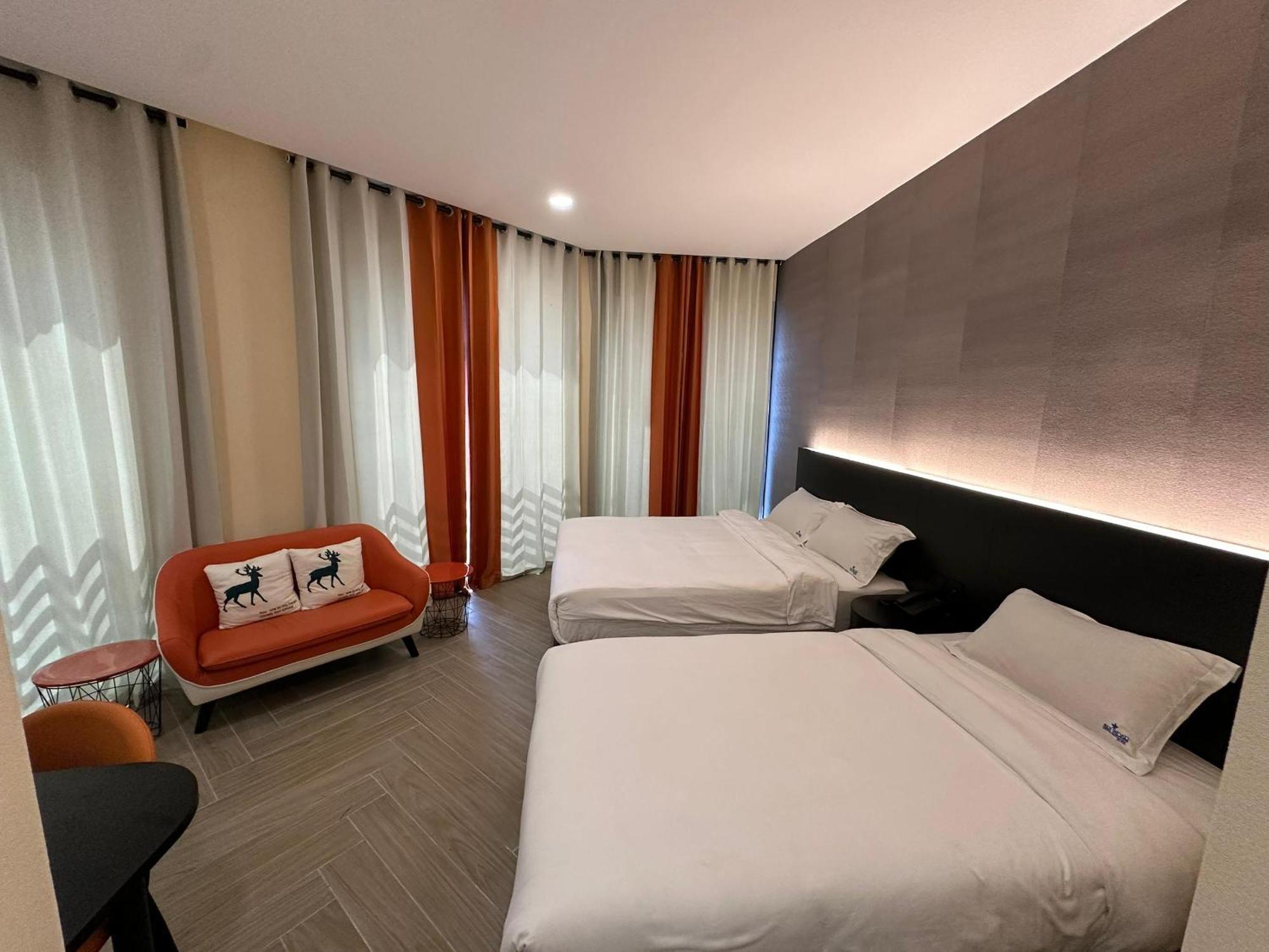 S Hotel Seberang Jaya Eksteriør billede